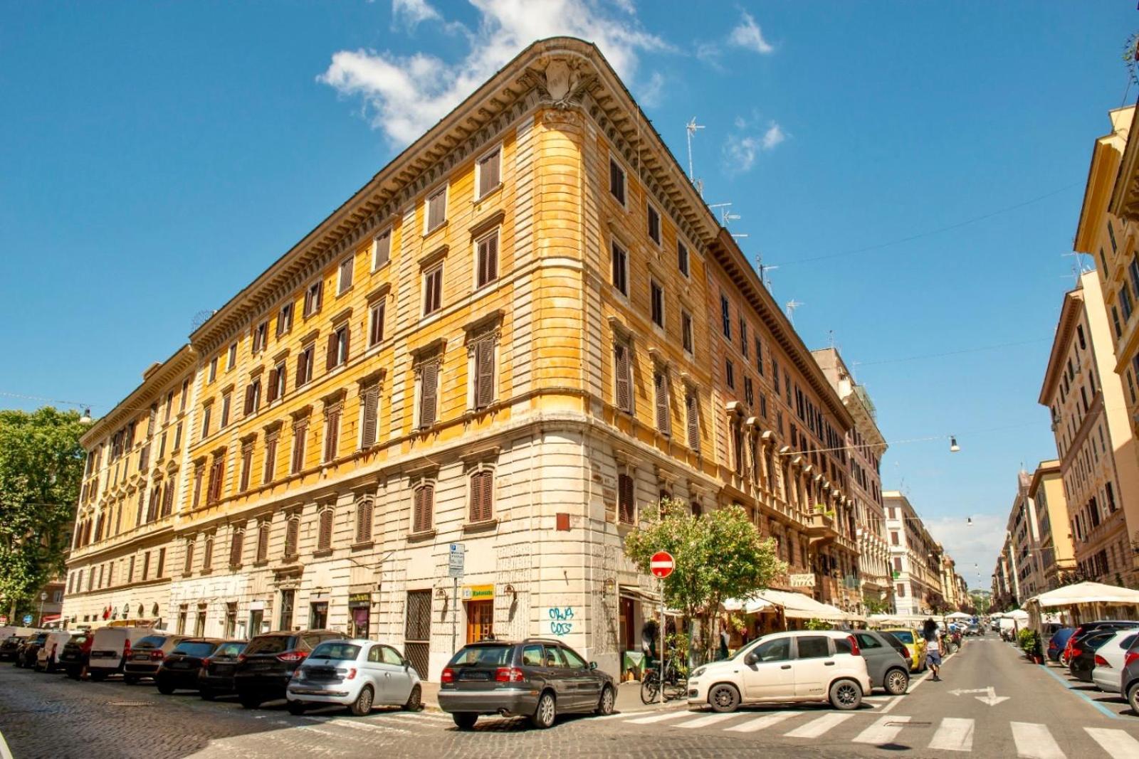 Alberto Vatican House روما المظهر الخارجي الصورة